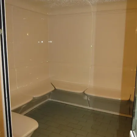 Village De Les Angeliers Vakantiepark 3*